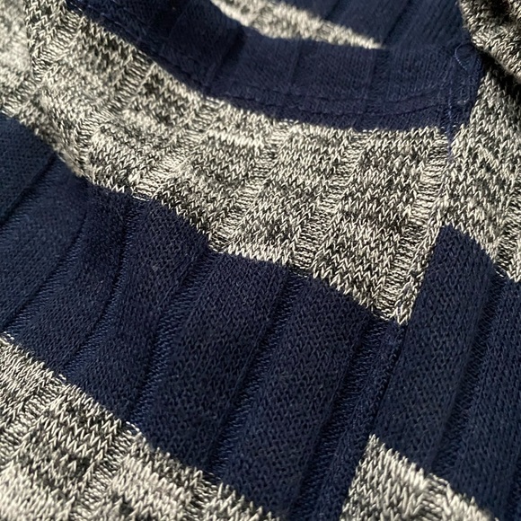 LuLaRoe Sarah duster sweater, gray and navy, size M - Picture 4 of 5